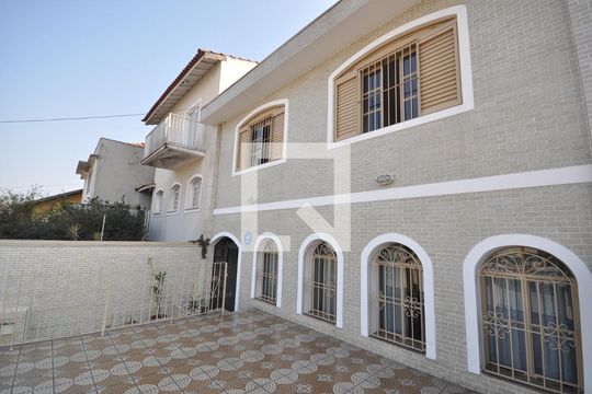 Varanda de casa para alugar com 3 quartos, 280m² em Jardim Neila, São Paulo