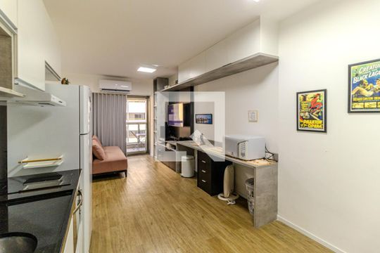 Cozinha de kitnet/studio à venda com 1 quarto, 40m² em Santa Efigênia, São Paulo