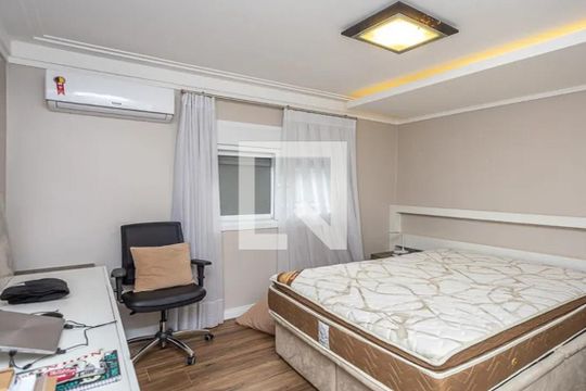 Quarto de casa de condomínio à venda com 3 quartos, 337m² em São José, São Leopoldo