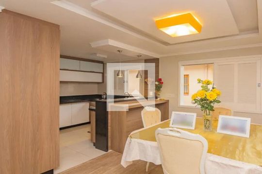 Cozinha de casa à venda com 4 quartos, 303m² em Cristo Rei, São Leopoldo