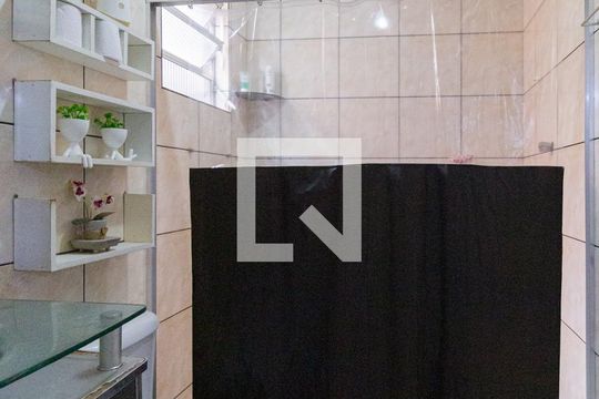 Banheiro da suíte de casa à venda com 3 quartos, 180m² em Conceição, Osasco
