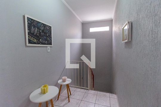 Corredor de casa à venda com 3 quartos, 180m² em Conceição, Osasco