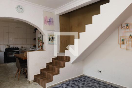 Casa à venda com 3 quartos, 260m² em Jardim Casa Pintada, São Paulo