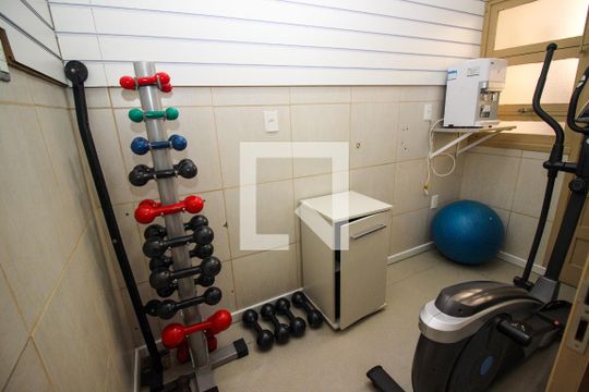 Área comum - Academia de apartamento à venda com 1 quarto, 32m² em Santana, Porto Alegre