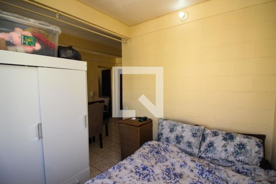Quarto de apartamento à venda com 1 quarto, 32m² em Santana, Porto Alegre
