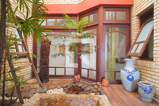 Jardim de casa à venda com 4 quartos, 900m² em Guarani, Novo Hamburgo