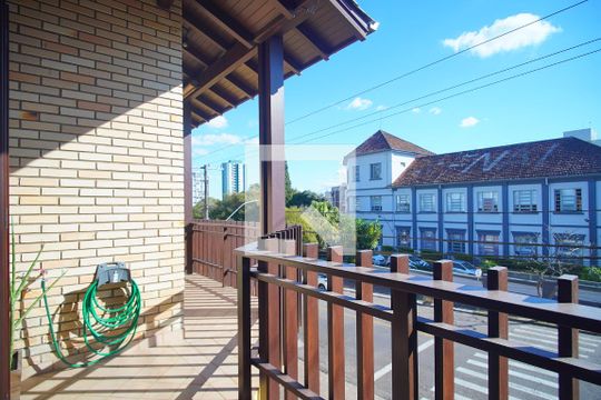 varanda do Quarto 1 de casa à venda com 4 quartos, 900m² em Guarani, Novo Hamburgo