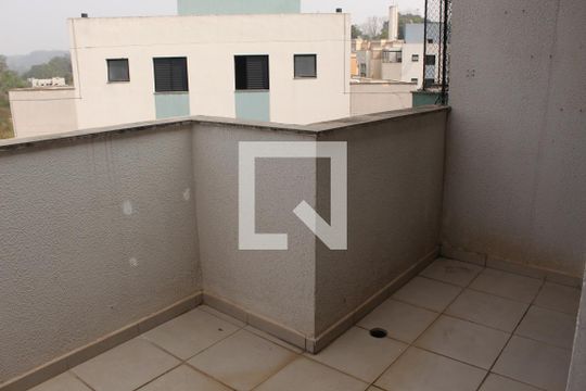 Área de Serviço de apartamento para alugar com 3 quartos, 94m² em Jardim Isis, Cotia