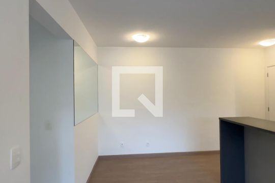 Sala de apartamento para alugar com 2 quartos, 67m² em Green Valley, Barueri