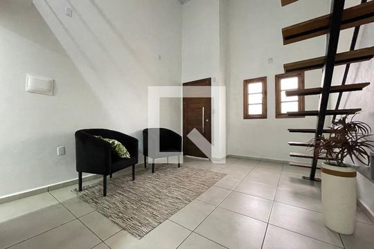 Sala de casa para alugar com 1 quarto, 33m² em Santos Dumont, São Leopoldo