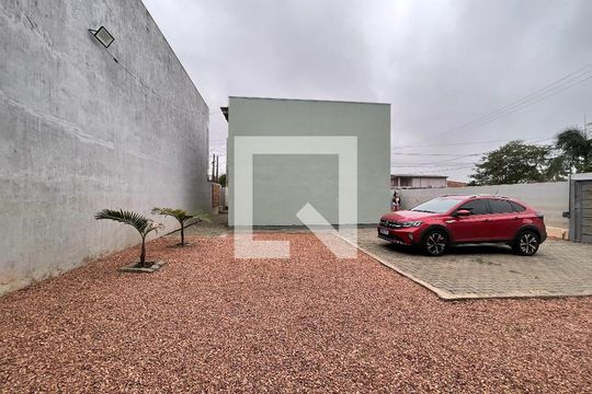 Área Externa de casa para alugar com 1 quarto, 33m² em Santos Dumont, São Leopoldo
