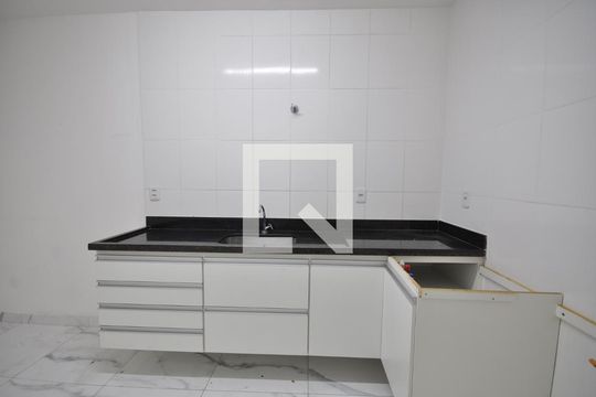 Cozinha de apartamento à venda com 2 quartos, 38m² em Vila Mazzei, São Paulo