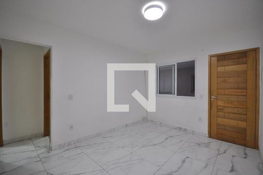 Apartamento à venda com 2 quartos, 38m² em Vila Mazzei, São Paulo