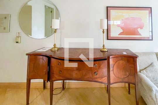Sala de casa para alugar com 1 quarto, 51m² em Bela Vista, São Paulo