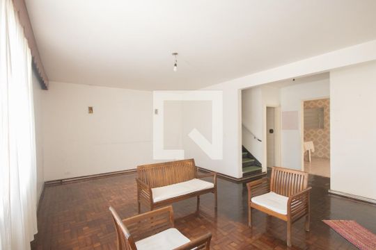 Casa à venda com 3 quartos, 250m² em Parada Inglesa, São Paulo