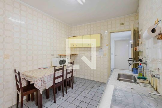 Cozinha de apartamento à venda com 2 quartos, 93m² em Pinheiros, São Paulo
