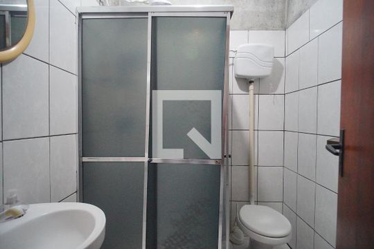 Banheiro de casa à venda com 2 quartos, 60m² em Santo Afonso, Novo Hamburgo