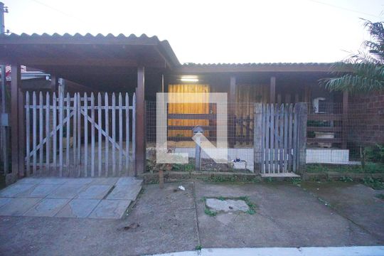 Fachada de casa à venda com 2 quartos, 60m² em Santo Afonso, Novo Hamburgo