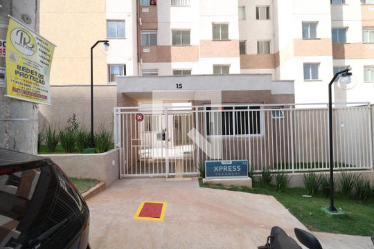 Fachada de apartamento à venda com 2 quartos, 40m² em Parque Vitória, São Paulo