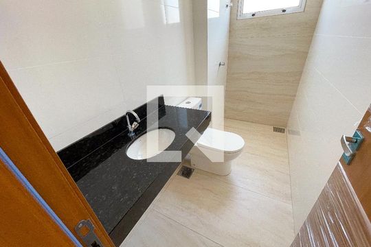 Banheiro Social de apartamento à venda com 3 quartos, 180m² em Jardim Industrial, Contagem