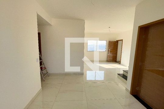 Sala de apartamento à venda com 3 quartos, 180m² em Jardim Industrial, Contagem
