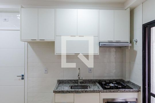 Sala e Cozinha de apartamento à venda com 2 quartos, 60m² em Vila Curuçá, Santo André