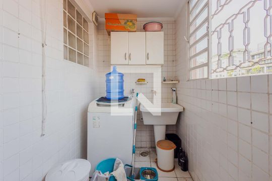 Área de Serviço de casa à venda com 3 quartos, 139m² em Cerqueira César, São Paulo