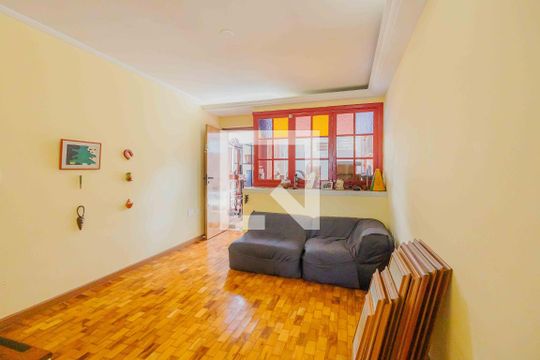 Casa à venda com 3 quartos, 139m² em Cerqueira César, São Paulo