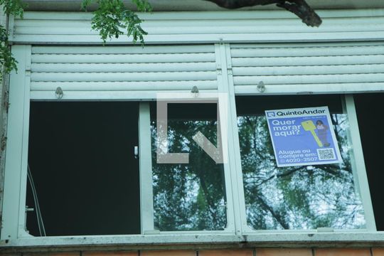 placa instalada de apartamento à venda com 2 quartos, 79m² em Bom Fim, Porto Alegre