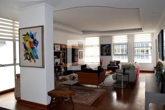 Sala de estar de apartamento à venda com 4 quartos, 340m² em Jardim Paulista, São Paulo