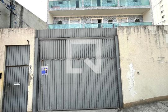 Fachada de kitnet/studio para alugar com 1 quarto, 20m² em Jardim Oriental, São Paulo