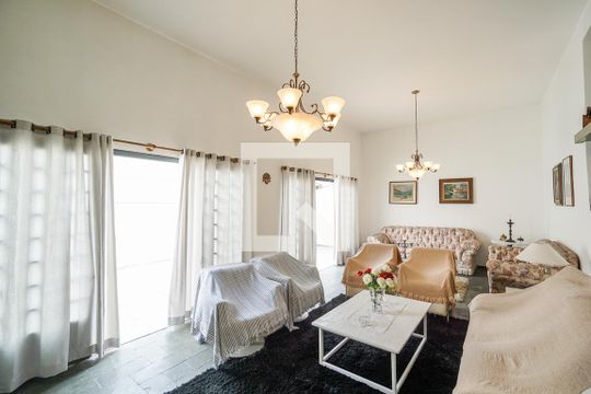 Casa à venda com 4 quartos, 350m² em Jardim Textil, São Paulo