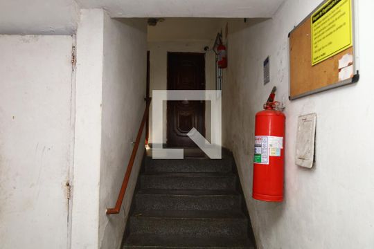 Área comum - Saguão do andar de apartamento para alugar com 2 quartos, 50m² em Itaquera, São Paulo