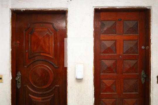 Área comum - Porta do apartamento de apartamento para alugar com 2 quartos, 50m² em Itaquera, São Paulo