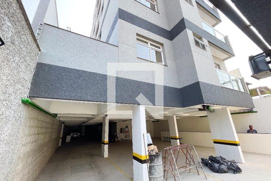 Fachada de apartamento à venda com 3 quartos, 150m² em Jardim Industrial, Contagem