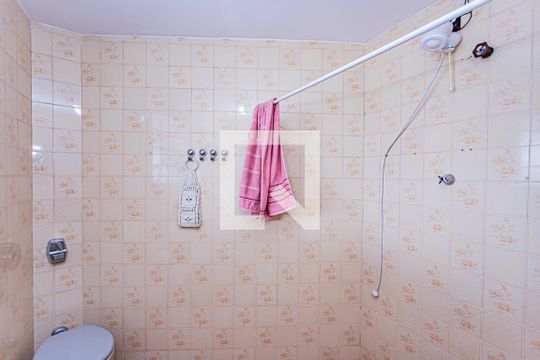 Banheiro de casa à venda com 4 quartos, 182m² em Piqueri, São Paulo