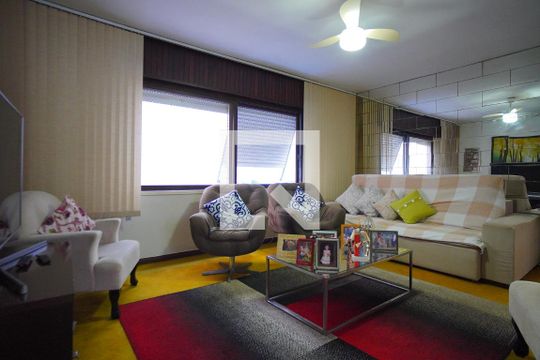 Sala de apartamento à venda com 3 quartos, 120m² em Petrópolis, Porto Alegre
