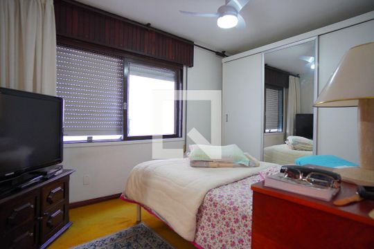 Suíte de apartamento à venda com 3 quartos, 120m² em Petrópolis, Porto Alegre