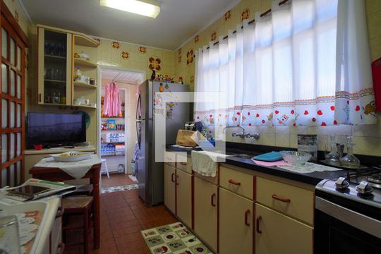 Cozinha de apartamento à venda com 3 quartos, 120m² em Petrópolis, Porto Alegre