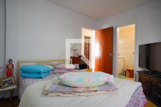 Suíte de apartamento à venda com 3 quartos, 120m² em Petrópolis, Porto Alegre