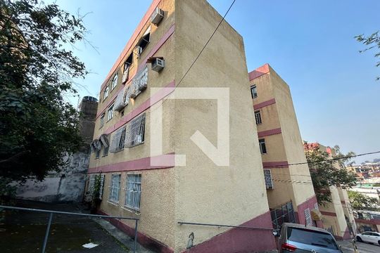 Fachada do bloco de apartamento para alugar com 2 quartos, 46m² em Lins de Vasconcelos, Rio de Janeiro