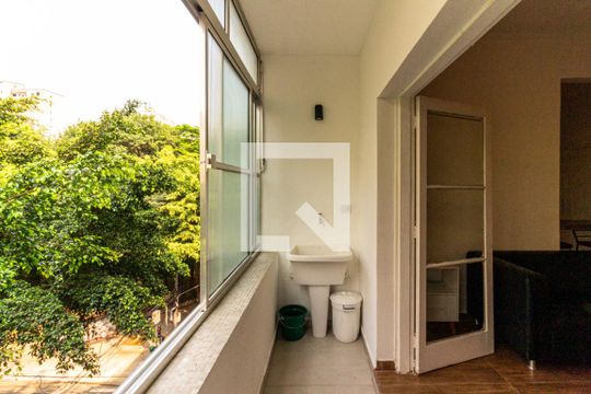 Studio - Varanda de kitnet/studio para alugar com 1 quarto, 35m² em Vila Buarque, São Paulo