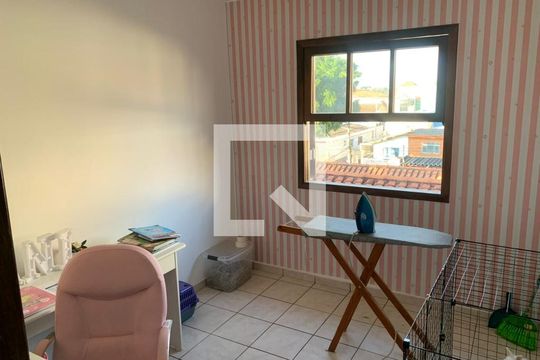 Escritório de casa à venda com 3 quartos, 200m² em Vila Nova Mazzei, São Paulo