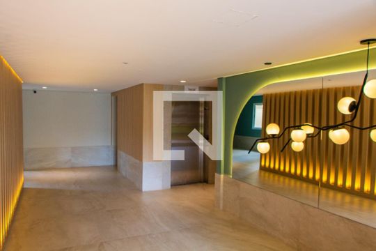 HALL DE ENTRADA de apartamento para alugar com 3 quartos, 132m² em Vila Brandina, Campinas
