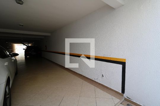 Garagem de apartamento à venda com 3 quartos, 180m² em Vila Assunção, Santo André