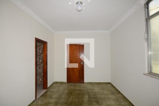 Sala de apartamento para alugar com 2 quartos, 45m² em Madureira, Rio de Janeiro