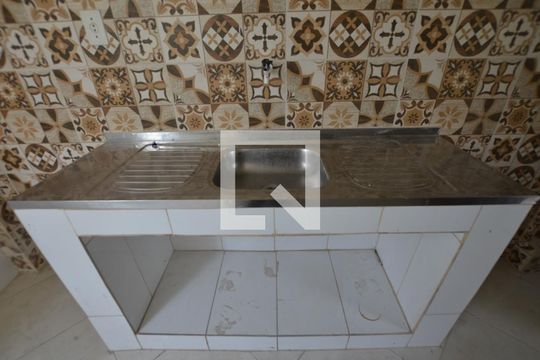 Cozinha de apartamento para alugar com 2 quartos, 45m² em Madureira, Rio de Janeiro
