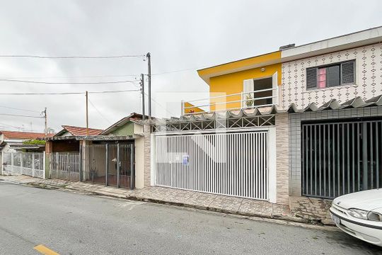 Fachada + plaquinha de casa à venda com 2 quartos, 180m² em Vila Dourados, São Bernardo do Campo
