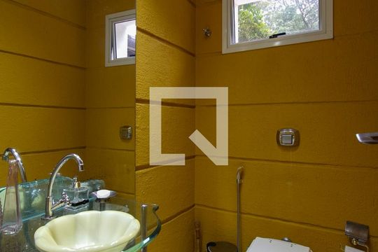 Lavabo de casa de condomínio para alugar com 4 quartos, 700m² em Itanhangá, Rio de Janeiro