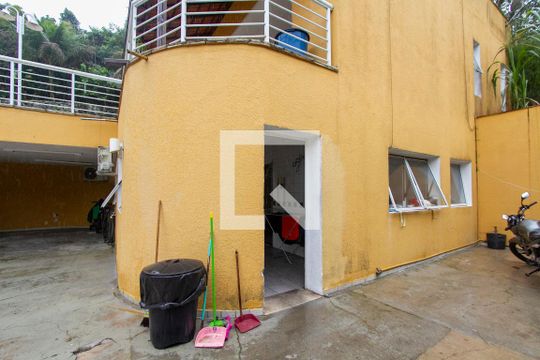 Área de Serviço + garagem de casa de condomínio para alugar com 4 quartos, 700m² em Itanhangá, Rio de Janeiro